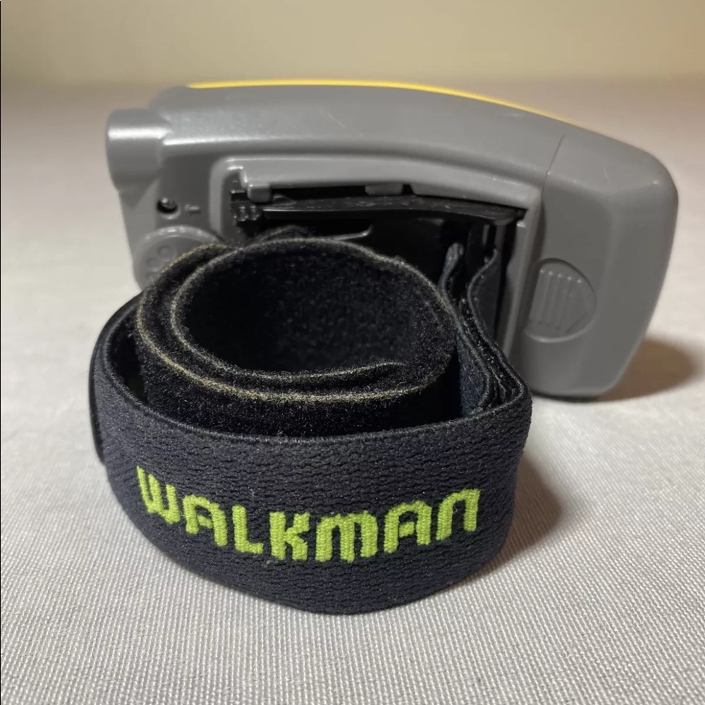Walkman - Picture 5 of 5